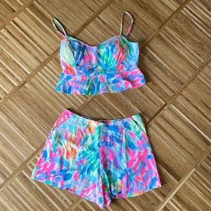 Lilly Pulitzer 2 piece set. Shorts and Tank top cropped summer set